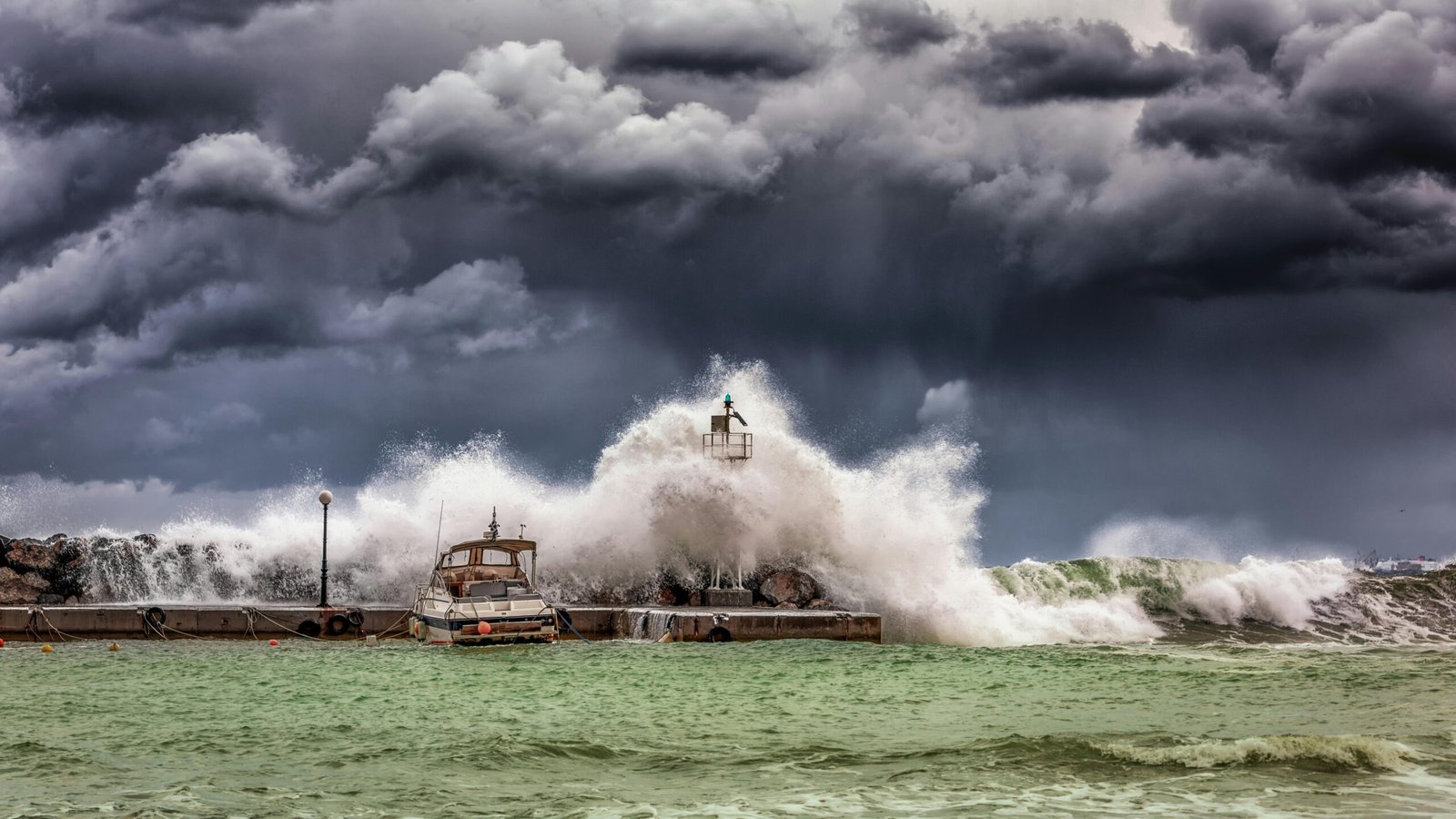 New Computer Model Promises Faster Flood Forecasts for Cyclone and 100 ...