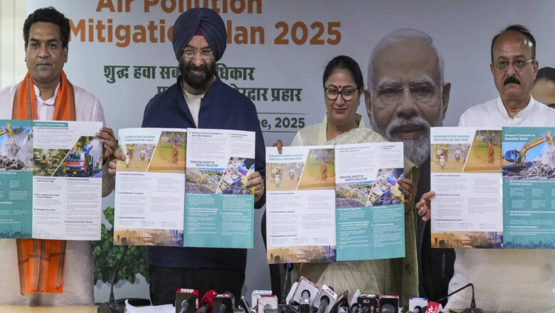 Delhi Launches Bold 25-Point Plan to Cut Air Pollution and Boost Clean Mobility