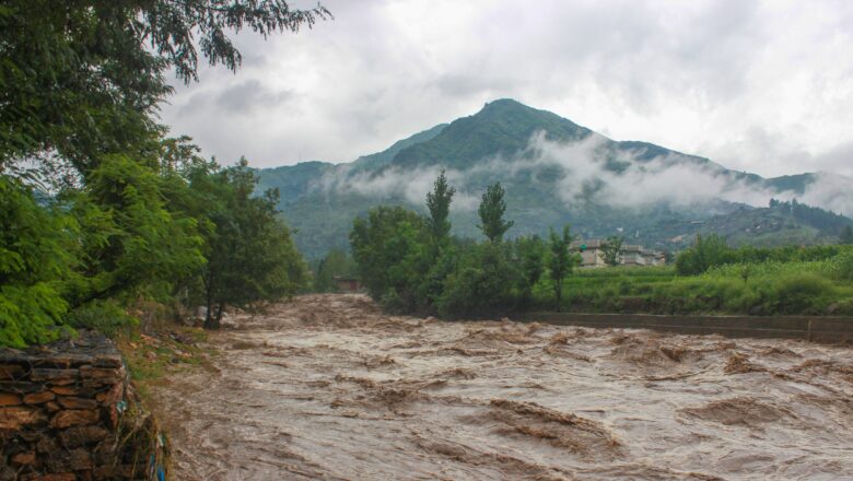 Cloudburst Triggers Chaos in Uttarakhand Landslide Alerts, Yamunotri Route Hit