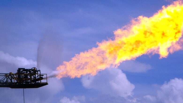 Gas Flaring Hits 17-Year High in 2024, Emissions Soar to 389 Million Tonnes