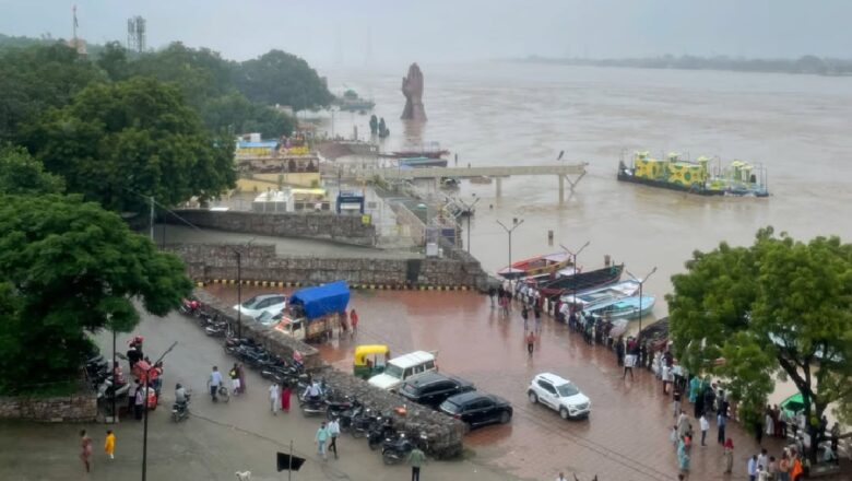Ganga Swells in Varanasi: Schools Shut, Government Steps Up Flood Response