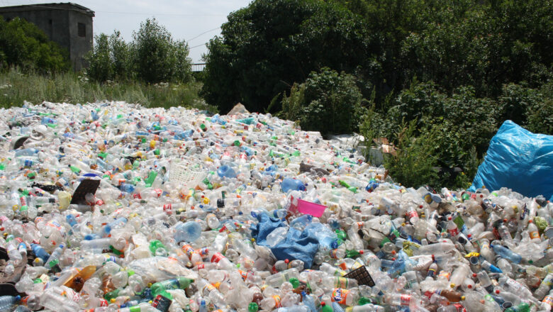 Imagining a Modern World Free of Plastic Now a Global Debate