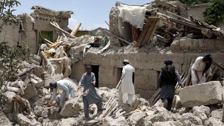 Earthquakes Strike Afghanistan-Pakistan Border, Injuring 15