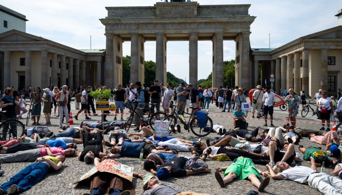 Europe Deadly Summer Heatwaves Claim Over 62,700 Lives