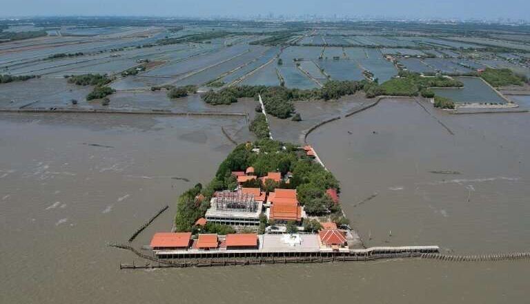 Thailand Floating Temple Village Battles Rising Seas and Neglect
