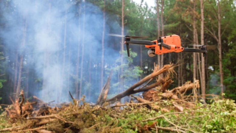 AI-Guided Aerial Robots Developed to Improve Wildfire Smoke Tracking and Air Quality Predictions