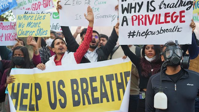 Delhi Toxic Air Turns ‘Life Threatening’ As Experts Declare Public Health Emergency