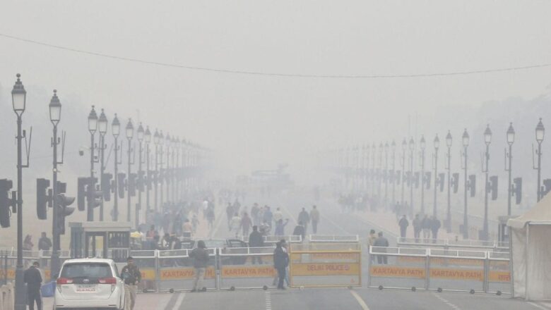 Strong Winds Bring Relief as Delhi AQI improves to ‘very poor’, fog Dense