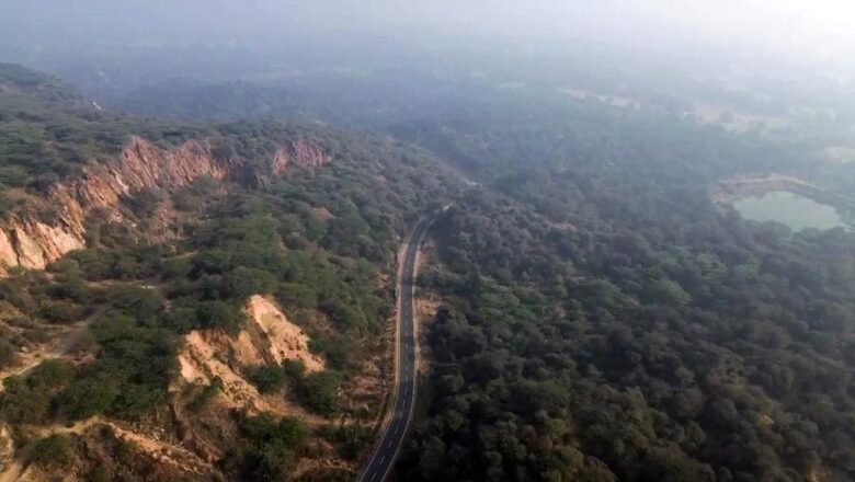 Supreme Court Stays Aravalli Definition Order, Sets Up New Expert Panel and Halts Mining
