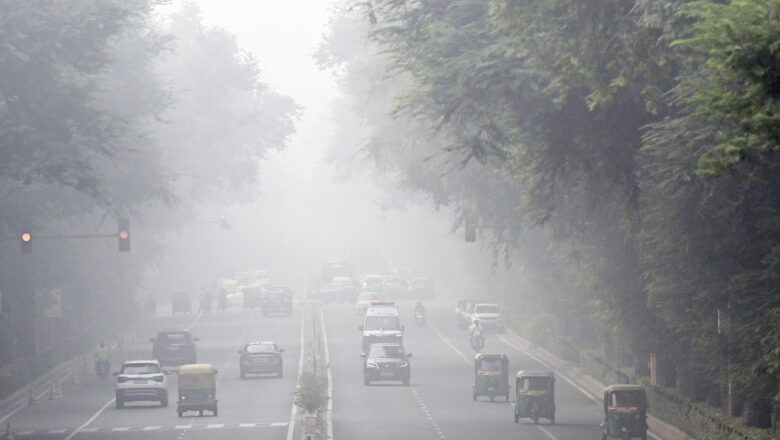 Delhi Air Quality Improves to ‘Poor ’ Category as Chilly Winds Sweeps the Capital