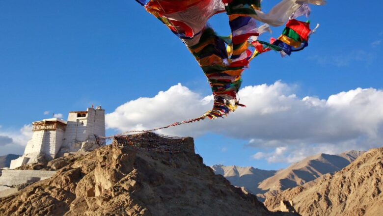 Why the Spread of Steel Roofs in Ladakh Reflects Climate Change, Social Disruption and Political Anxiety