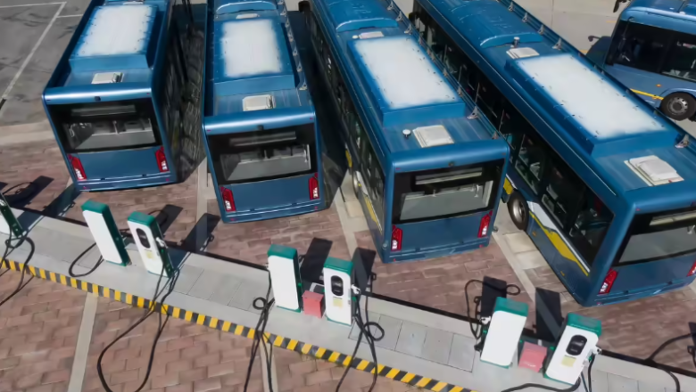 More Buses, Cleaner Roads, EV Push: Gurgaon Unveils Ambitious 2026 Plan to Cut Air Pollution