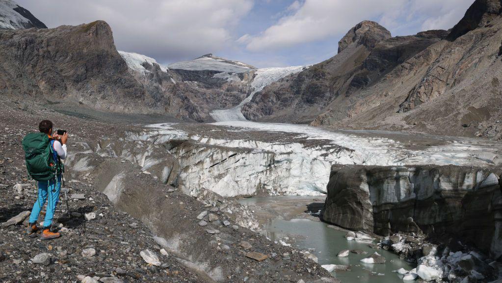 Scientists Warn Austrian Glaciers Are Disintegrating Rapidly Due to Climate Change