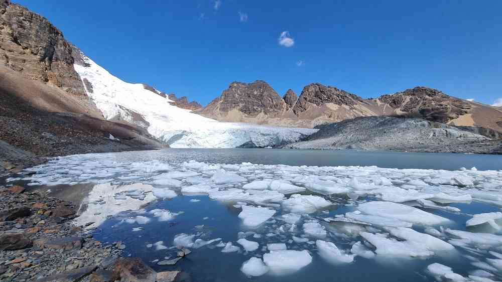 Melting Glaciers in Bolivia Create New Lakes, Raising Flood Risks for Mountain Communities