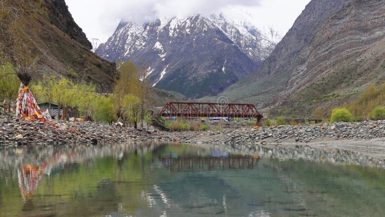 Hidden Himalayas Revealed After 170 Years: Rare Images by German Explorer Brothers