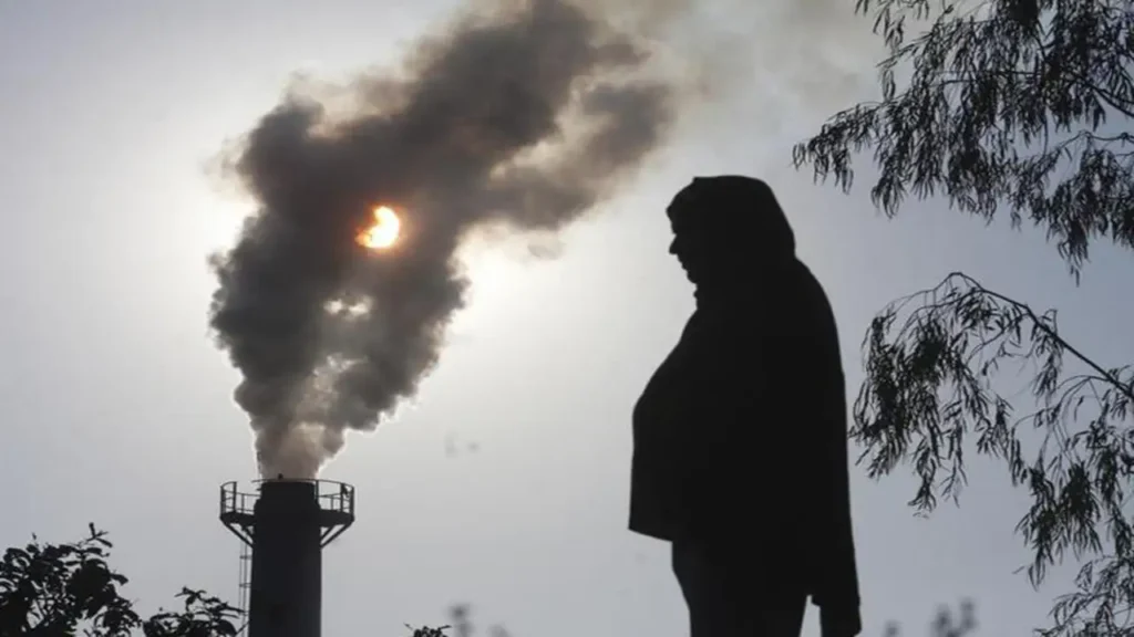 Delhi Pollution Pattern Shifts as Ozone Rises While key Emissions Decline