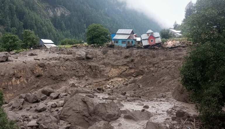 North Kashmir Cloudburst Triggers Flood Like Situation in Bandipora, Dozens of Houses Damaged