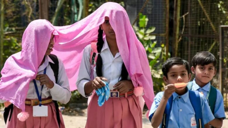 Heatwaves Force School Closures in India, Leaving Working Mothers Struggling