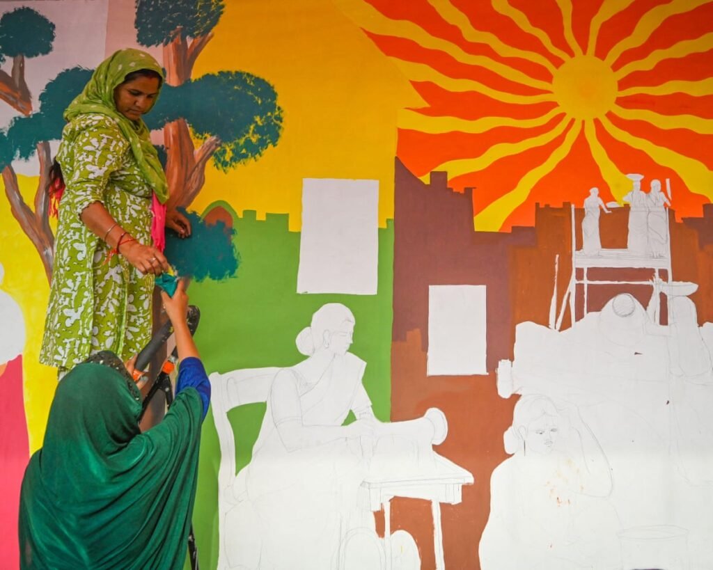 Delhi Heat Diaries Document How Residents Cope with Extreme Temperatures