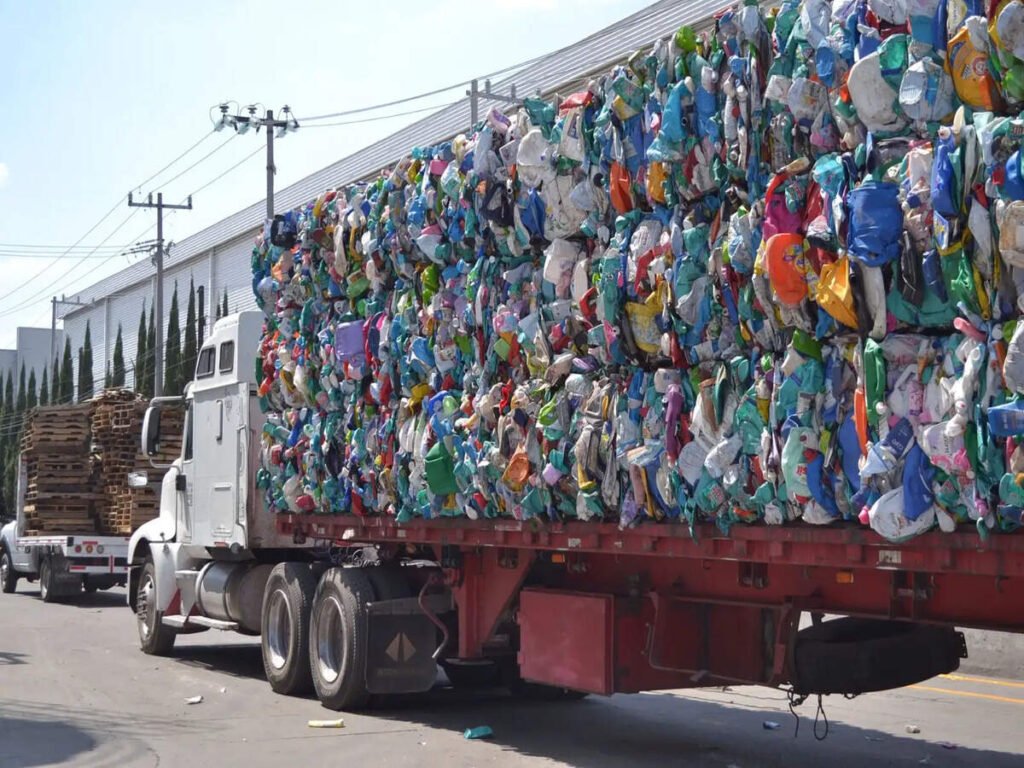 Mexican Startup Turns Discarded Plastic into Affordable Homes