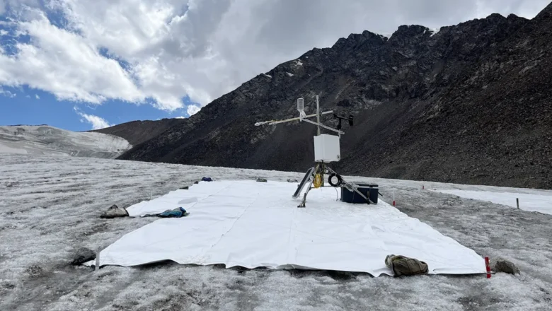 Scientists Used Cloud Seeding to Make Snow Over Chinese Glacier Slowing Ice Loss in Early Trial