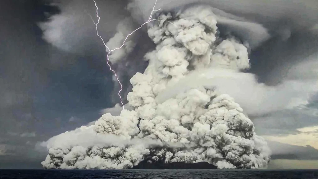 Hunga Tonga Volcanic Plume Helped Destroy Methane Study Finds